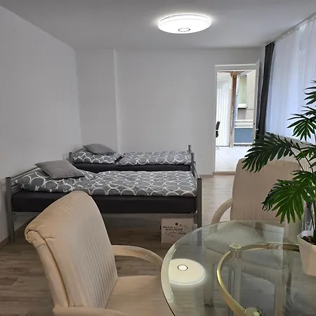 --- Gaestezimmer Krefeld--- *