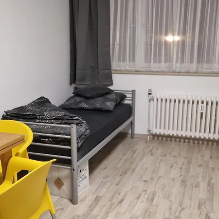 --- Gaestezimmer Krefeld--- *