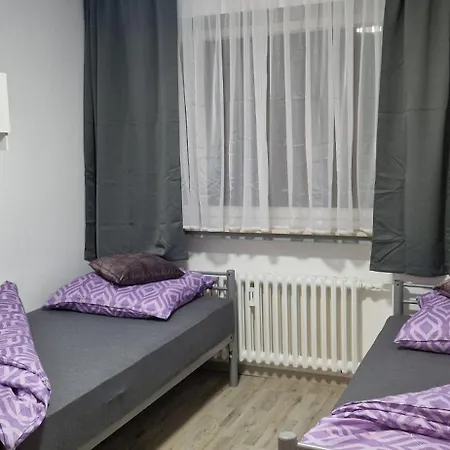 民宿 --- Gaestezimmer Krefeld--- *