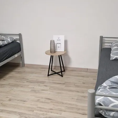 --- Gaestezimmer Krefeld--- *