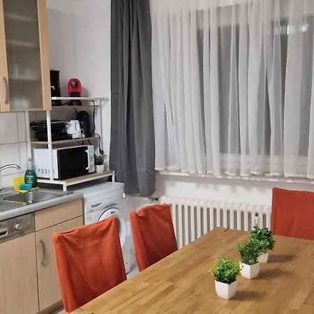 民宿 --- Gaestezimmer Krefeld--- *